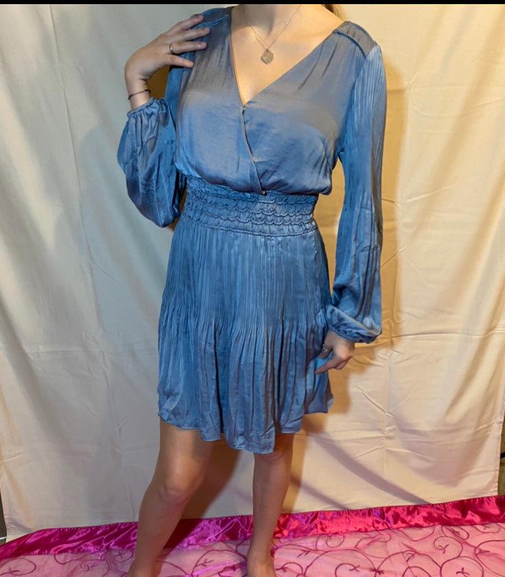 Dress Blue Satin pleated with a high waistband