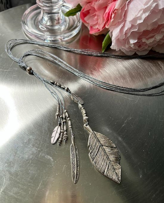 Necklace with Feathers